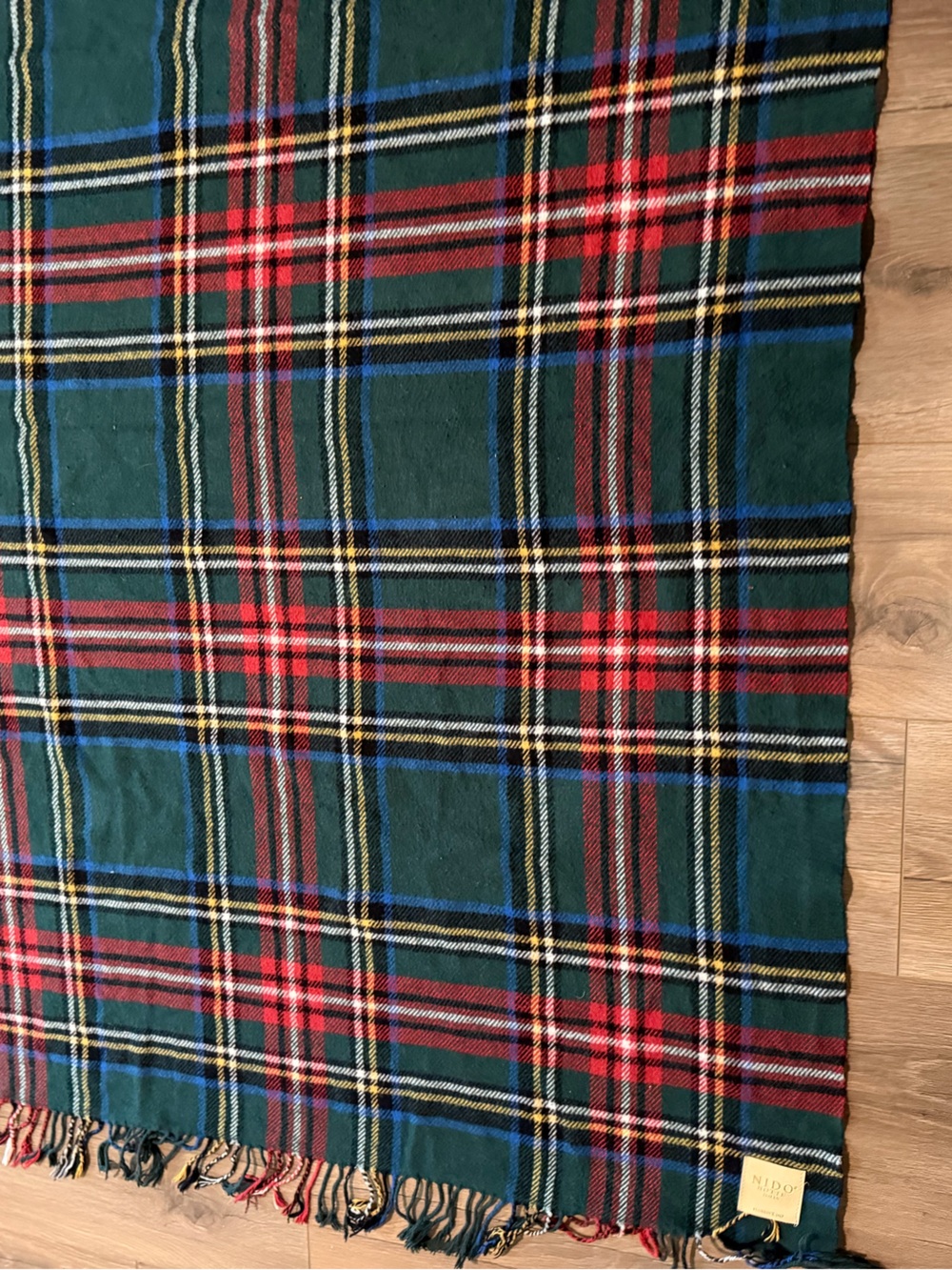 Nido Notte Italia Made in Italy Green Red Plaid Throw Blanket Christmas Holiday